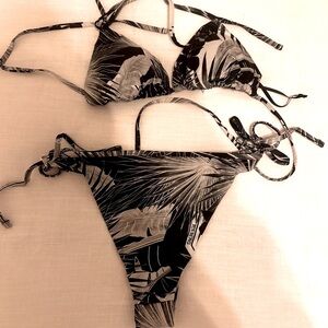 Iceberg bikini size medium